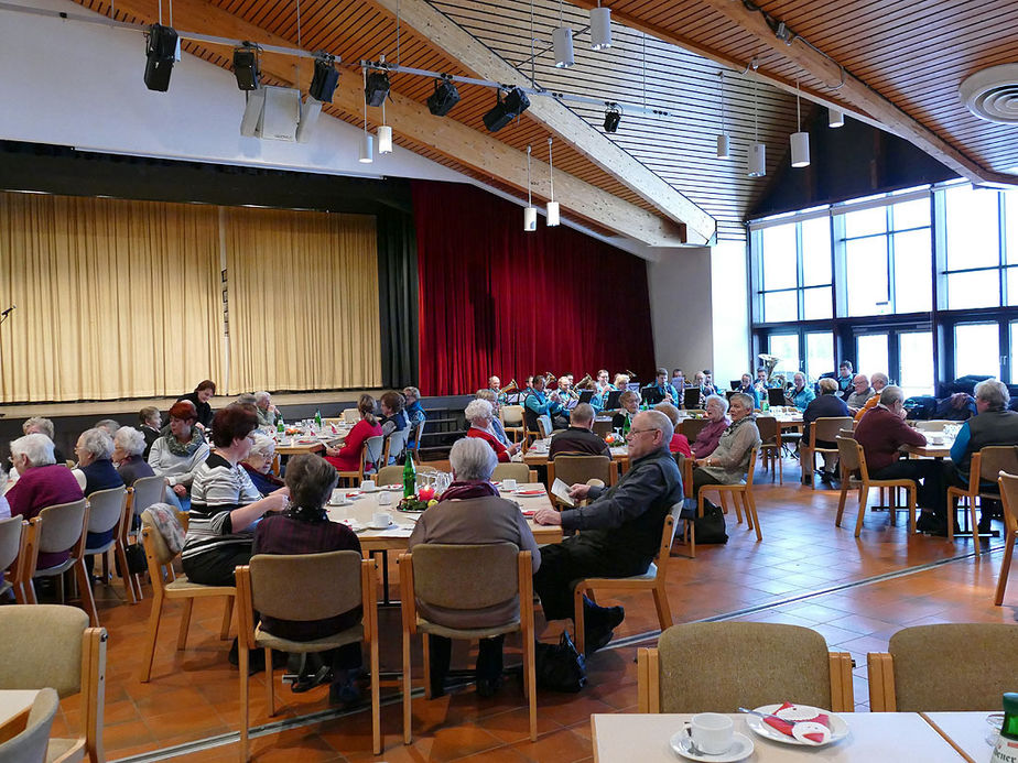 Seniorenadventsfeier im Haus des Gastes (Foto: Karl-Franz Thiede)